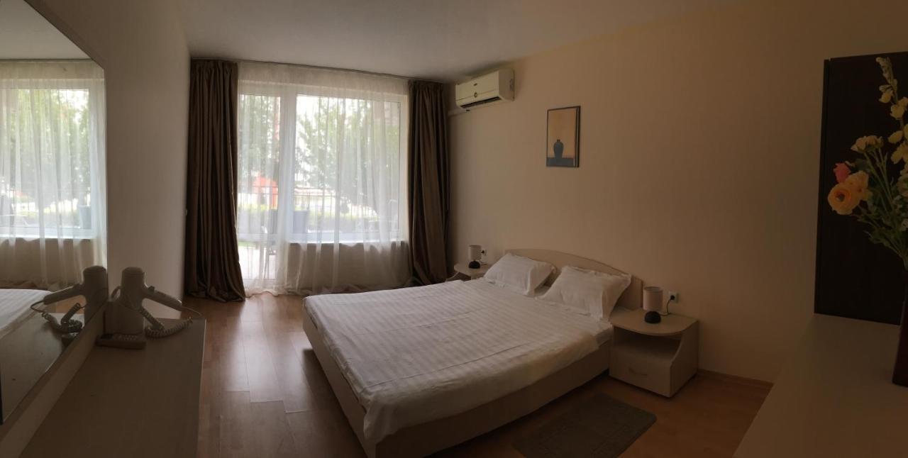 Marina Panorama Grand Resort Private Apartments Sveti Vlas Extérieur photo